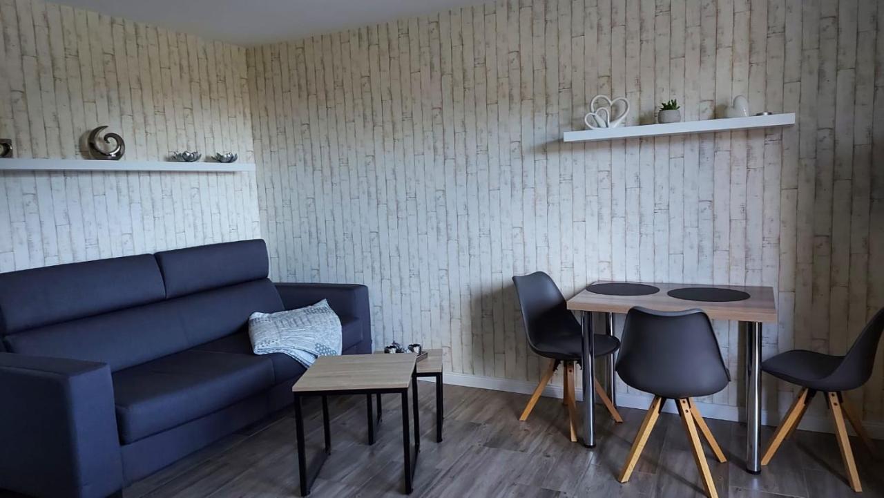 Fewo Unter Der Kuehlung Bastorf Exterior foto
